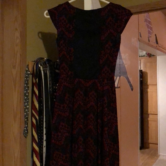 Dress - Picture 3 of 3